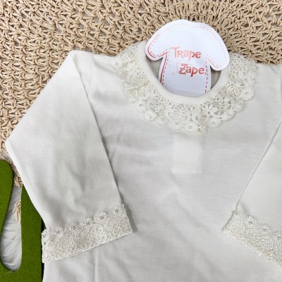 Body gola bordada- grypir redondo com pérola off white